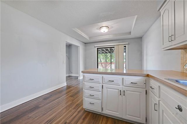 17980 W 191st Street, Spring Hill, KS 66083