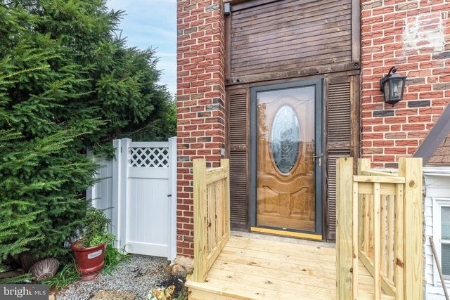 3648 ESSEX LN, Philadelphia, PA 19114