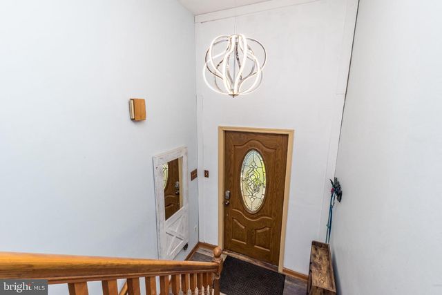 3648 ESSEX LN, Philadelphia, PA 19114