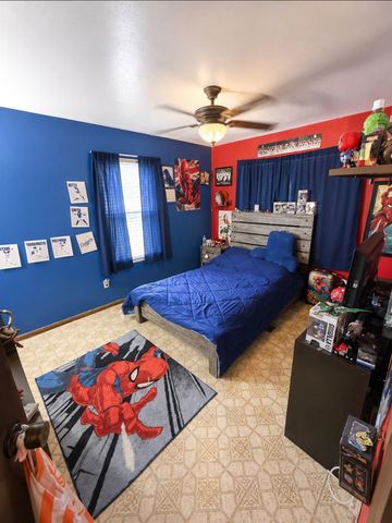 2616 Texas Avenue, Dickinson, TX 77539