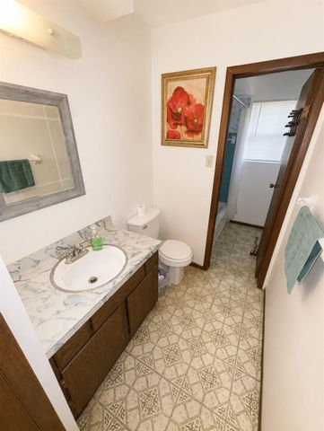 2616 Texas Avenue, Dickinson, TX 77539