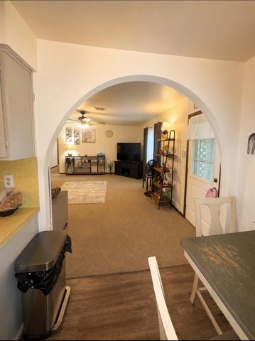 2616 Texas Avenue, Dickinson, TX 77539