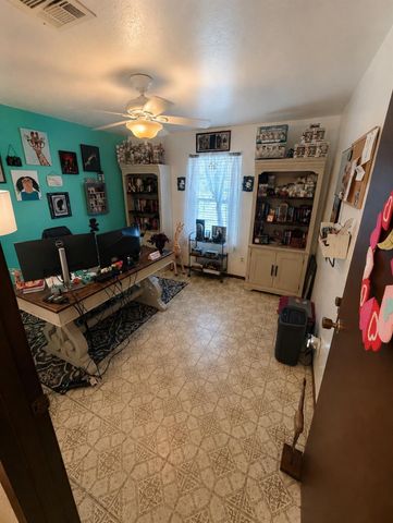 2616 Texas Avenue, Dickinson, TX 77539