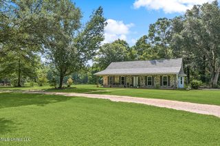 320 Mcsween Road, Picayune, MS 39466