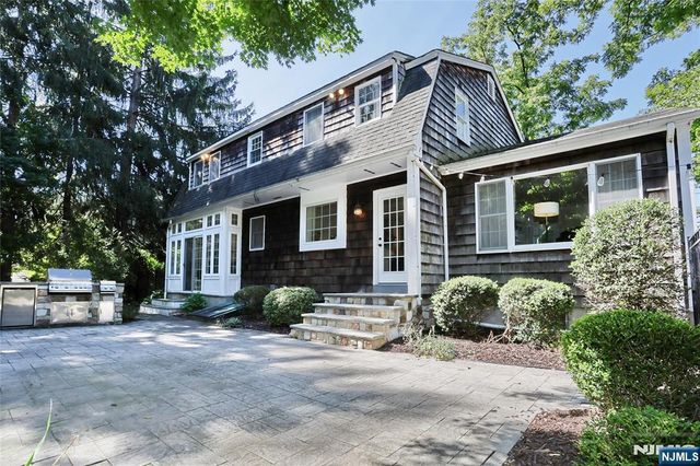 801 Blanch Avenue, Norwood, NJ 07648