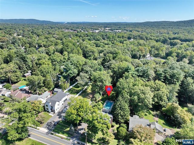 801 Blanch Avenue, Norwood, NJ 07648