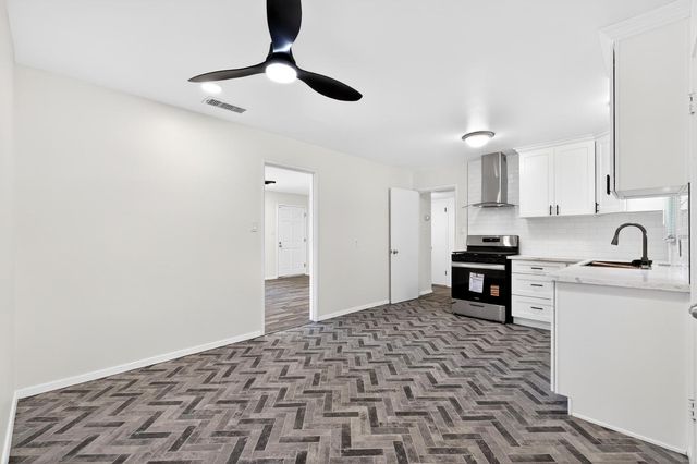 1812 W Bellaire Way, Fresno, CA 93705