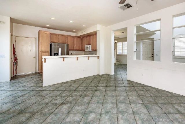 10864 Caminito Arcada, San Diego, CA 92131