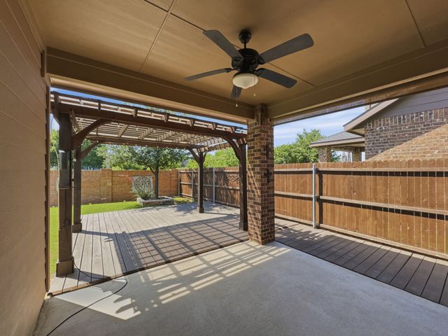 11213 Dorado Vista Trail, Fort Worth, TX 76052