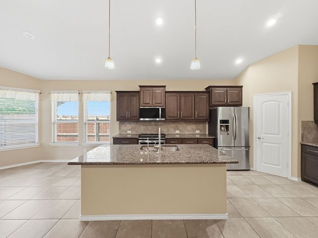 11213 Dorado Vista Trail, Fort Worth, TX 76052