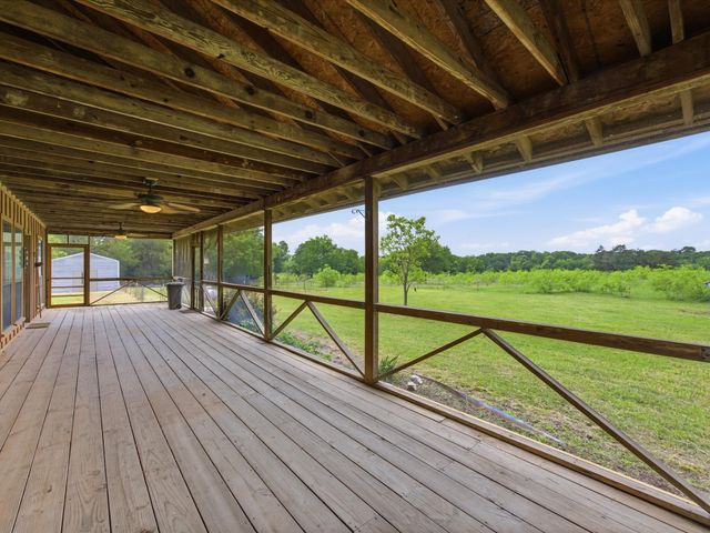 750 Lyons Road, Ennis, TX 75119