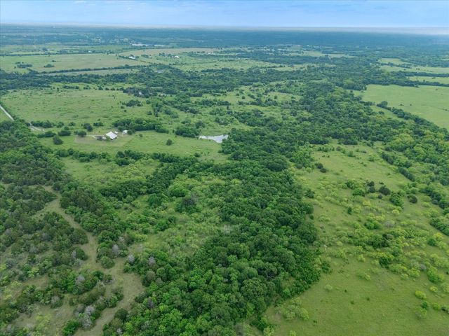 750 Lyons Road, Ennis, TX 75119