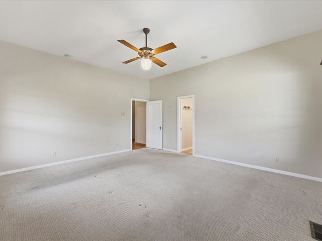 750 Lyons Road, Ennis, TX 75119