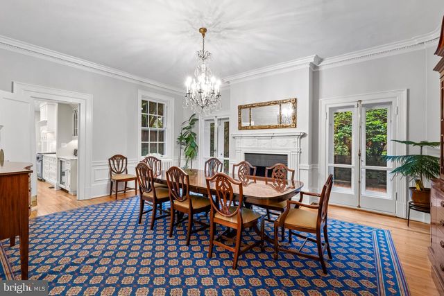 8 CLUB RD, Baltimore, MD 21210