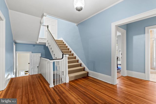 8 CLUB RD, Baltimore, MD 21210