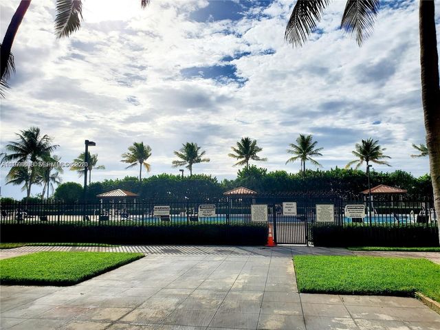 2625 Collins Ave 415, Miami Beach, FL 33140