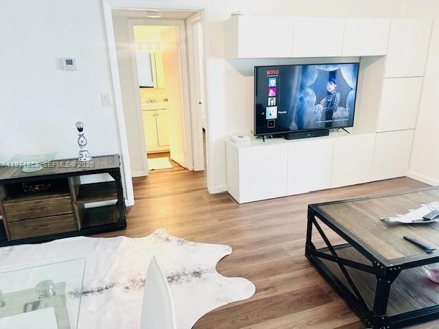 2625 Collins Ave 415, Miami Beach, FL 33140