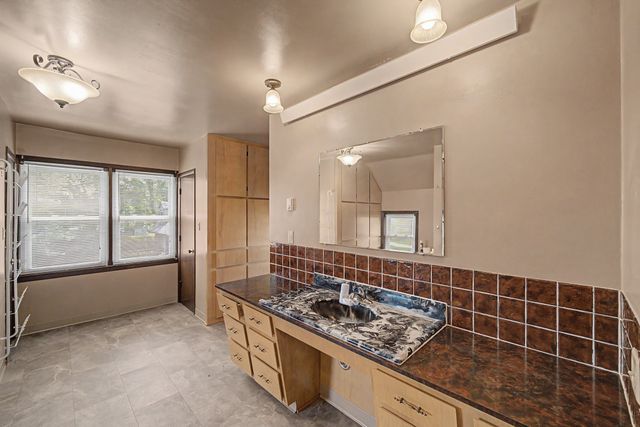 1425 Penrose Street, Grinnell, IA 50112