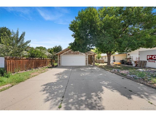216 2nd St, Mead, CO 80542