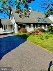 46 BEAVERDALE LN, Willingboro, NJ 08046