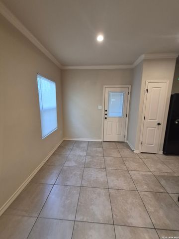 7026 Lakeview Dr Unit 101, San Antonio, TX 78244