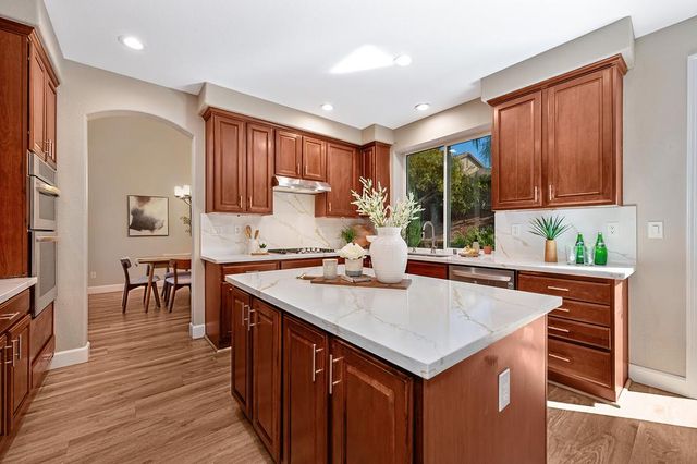 6440 Camellia Point Way, Roseville, CA 95678