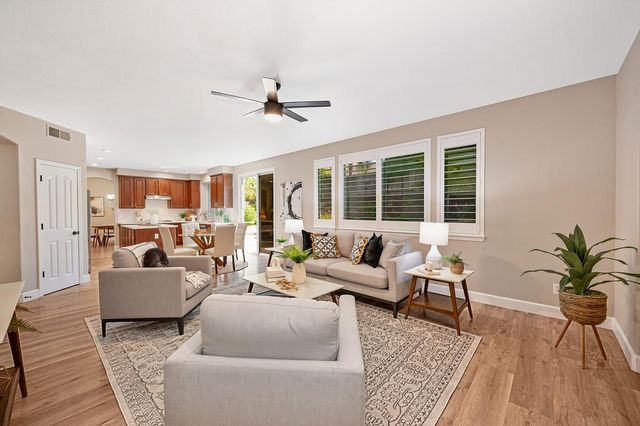 6440 Camellia Point Way, Roseville, CA 95678