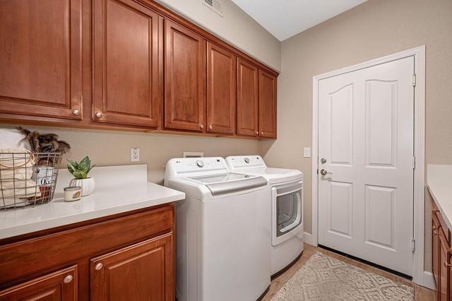 6440 Camellia Point Way, Roseville, CA 95678