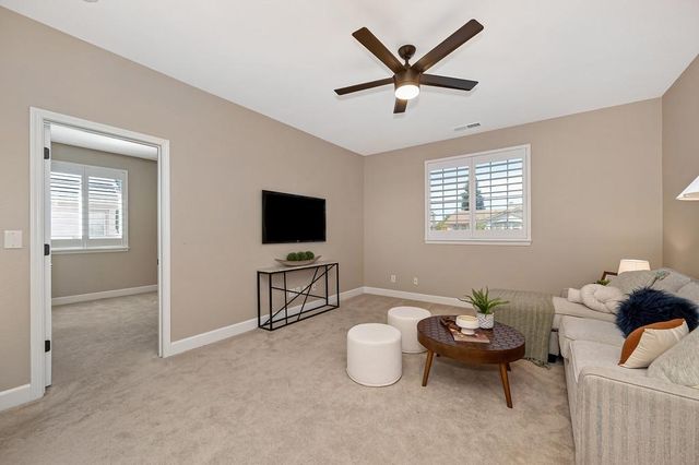 6440 Camellia Point Way, Roseville, CA 95678