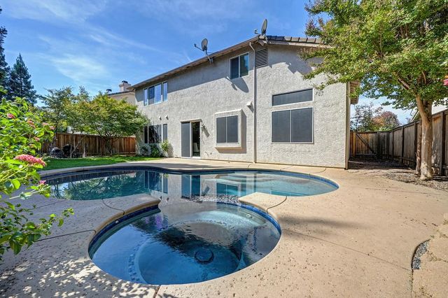 6440 Camellia Point Way, Roseville, CA 95678