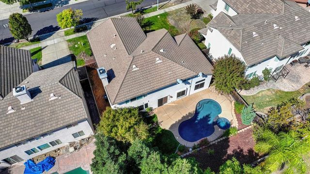 6440 Camellia Point Way, Roseville, CA 95678