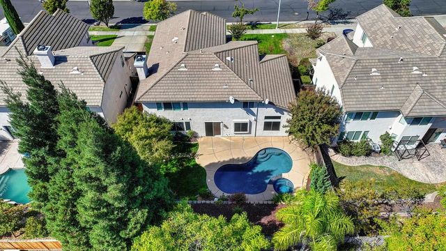 6440 Camellia Point Way, Roseville, CA 95678