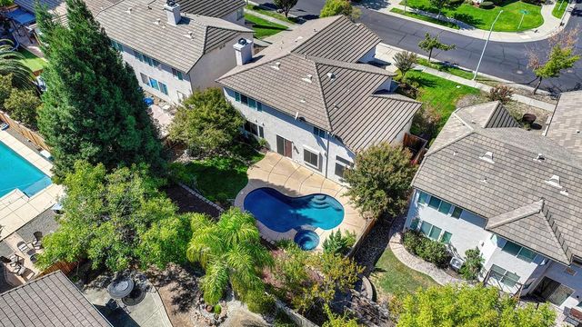 6440 Camellia Point Way, Roseville, CA 95678
