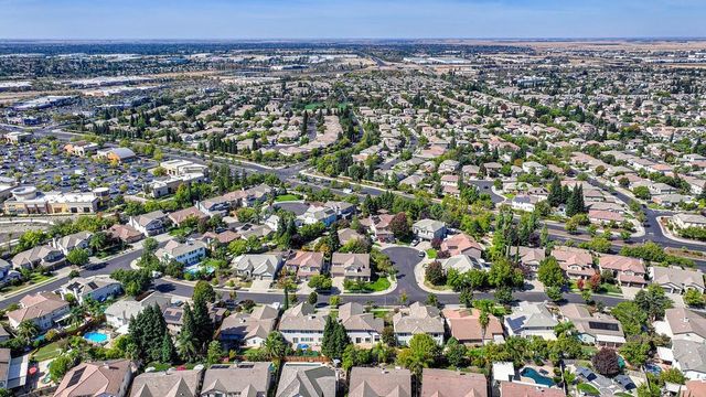 6440 Camellia Point Way, Roseville, CA 95678