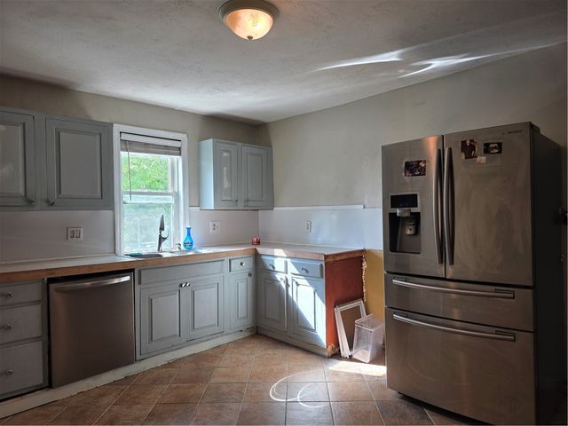 40 Kiley Street, North Providence, RI 02911