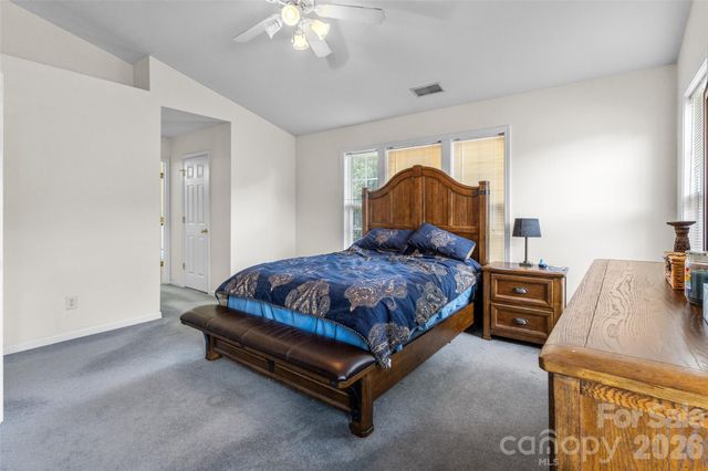 2725 Billings Park Drive, Charlotte, NC 28213