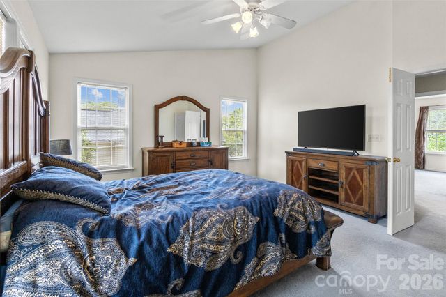 2725 Billings Park Drive, Charlotte, NC 28213