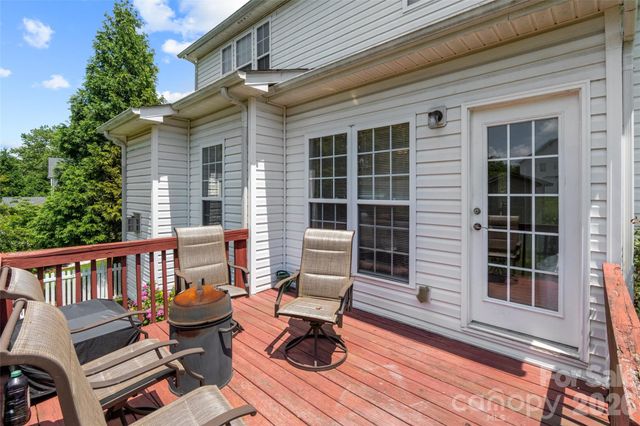 2725 Billings Park Drive, Charlotte, NC 28213