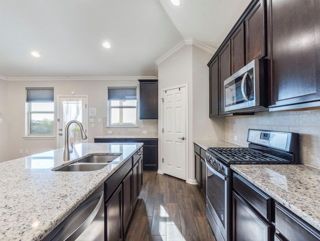 6829 Banff CV, Austin, TX 78754