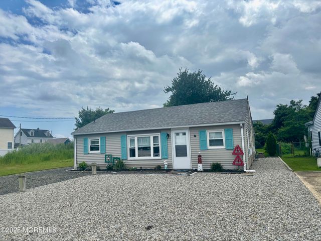 30 Nautilus Road, Waretown, NJ 08758