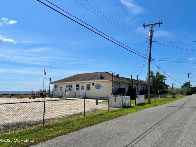 30 Nautilus Road, Waretown, NJ 08758