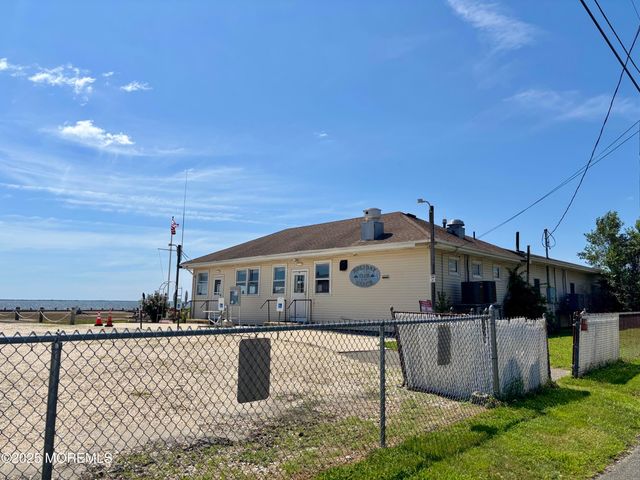 30 Nautilus Road, Waretown, NJ 08758