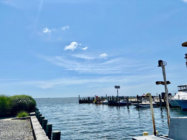 30 Nautilus Road, Waretown, NJ 08758