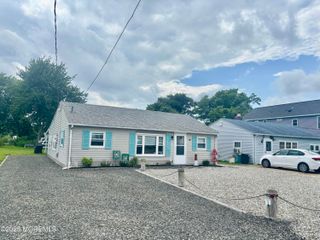 30 Nautilus Road, Waretown, NJ 08758