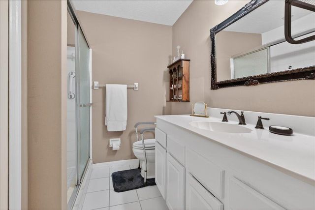 1901 Westminster Circle 1, Vero Beach, FL 32966