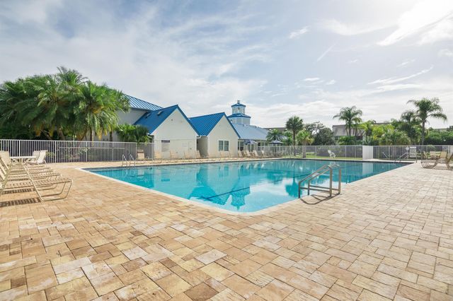 1901 Westminster Circle 1, Vero Beach, FL 32966