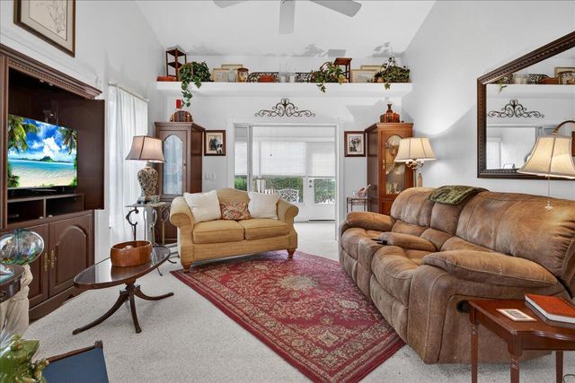 1901 Westminster Circle 1, Vero Beach, FL 32966