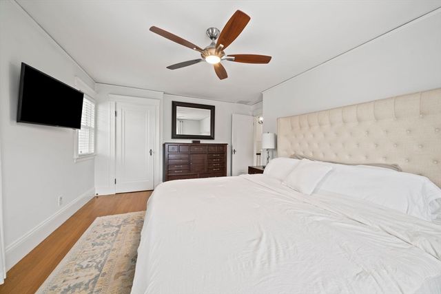 644 Weld St, Boston, MA 02132