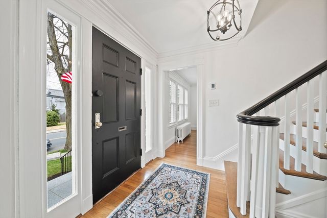 644 Weld St, Boston, MA 02132