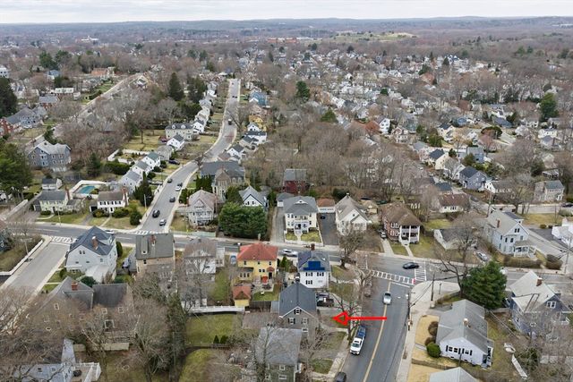 644 Weld St, Boston, MA 02132